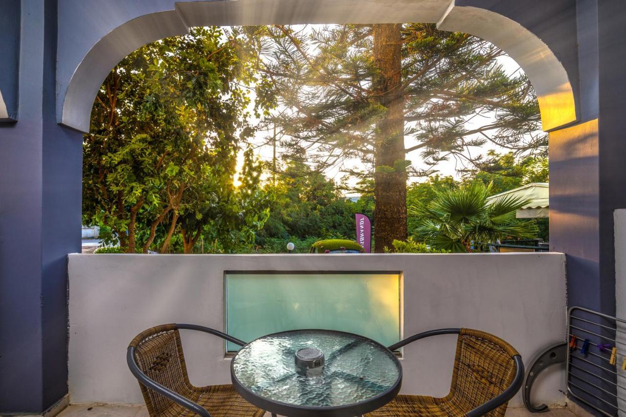 Amarylis Beachfront Studios Amoudi Exterior photo