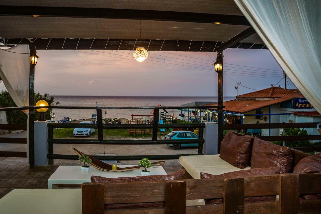 Amarylis Beachfront Studios Amoudi Exterior photo